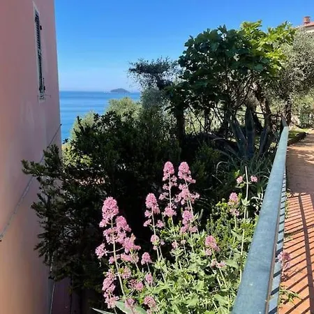 Apartment Casa Marina Tellaro